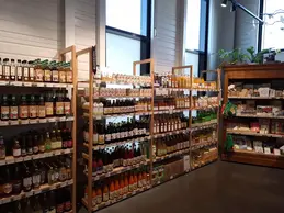 529-biocoop-saint-clair-du-rhone-magasin-bio-sirop-boisson-sans-alcool-epicerie.webp